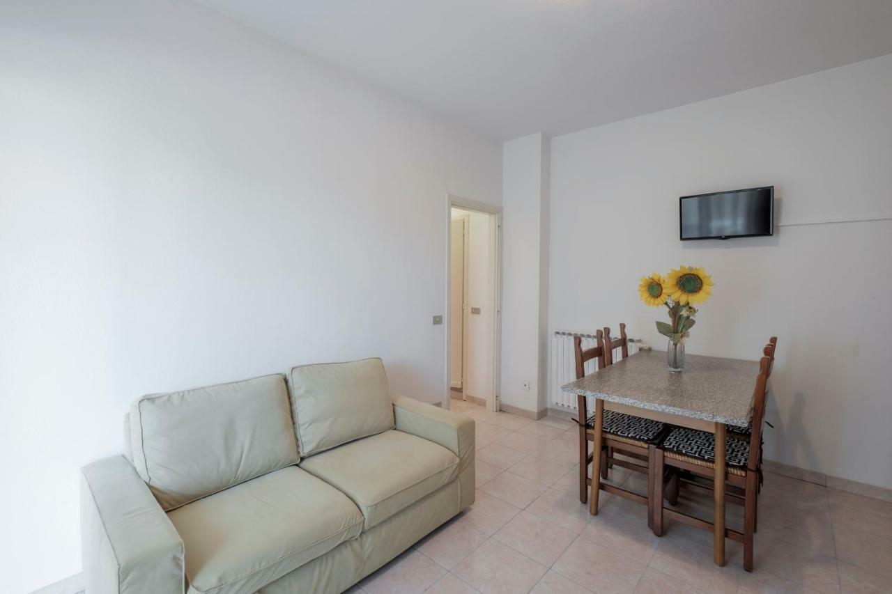 Residence Holiday Sirmione B8 Bagian luar foto