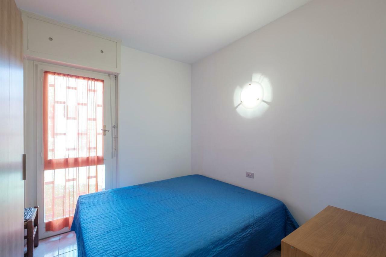 Residence Holiday Sirmione B8 Bagian luar foto