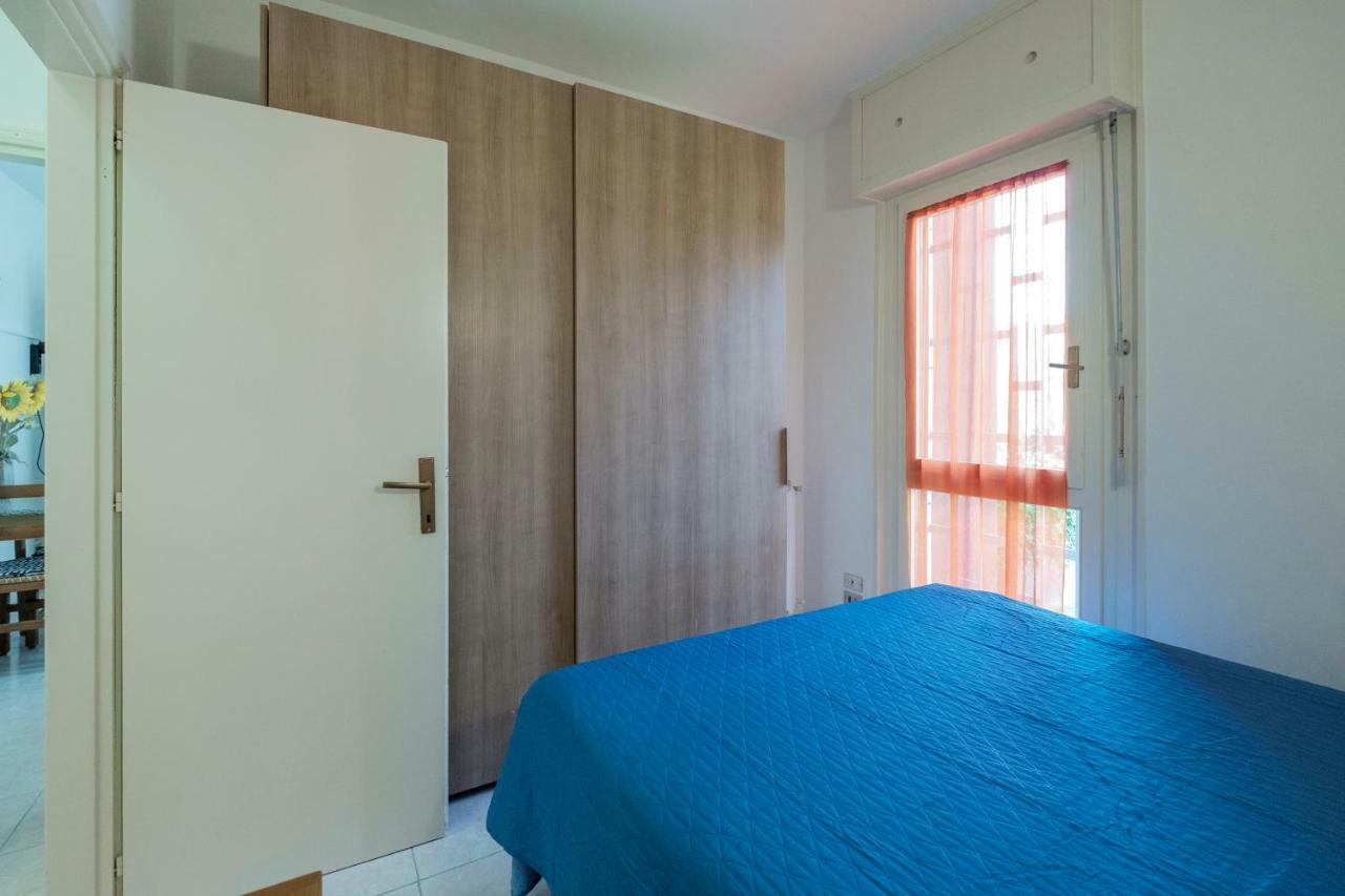 Residence Holiday Sirmione B8 Bagian luar foto